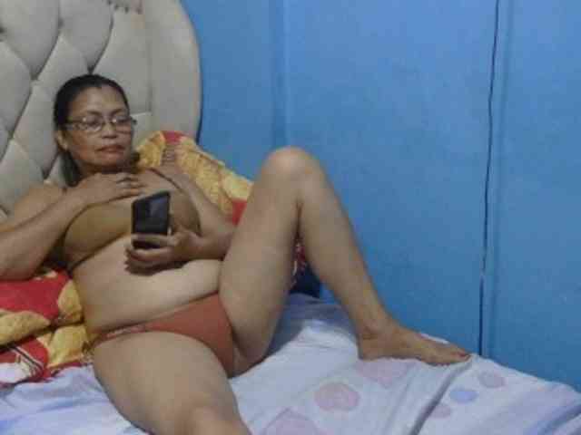 hOtGranny4u