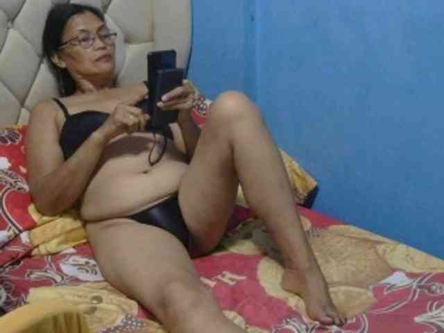 hOtGranny4u