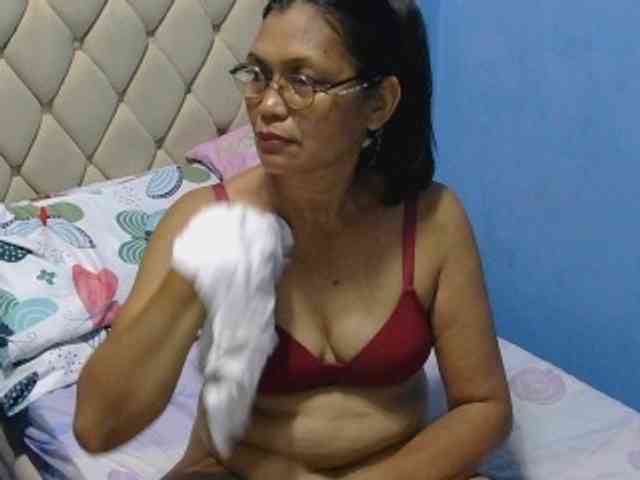 hOtGranny4u webcam
