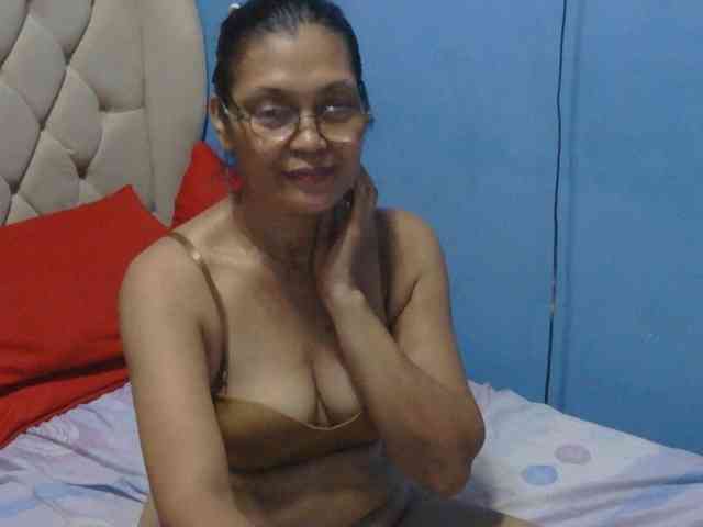 hOtGranny4u