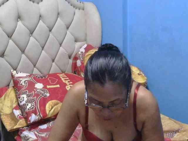 hOtGranny4u webcam
