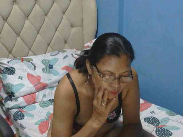 hOtGranny4u webcam