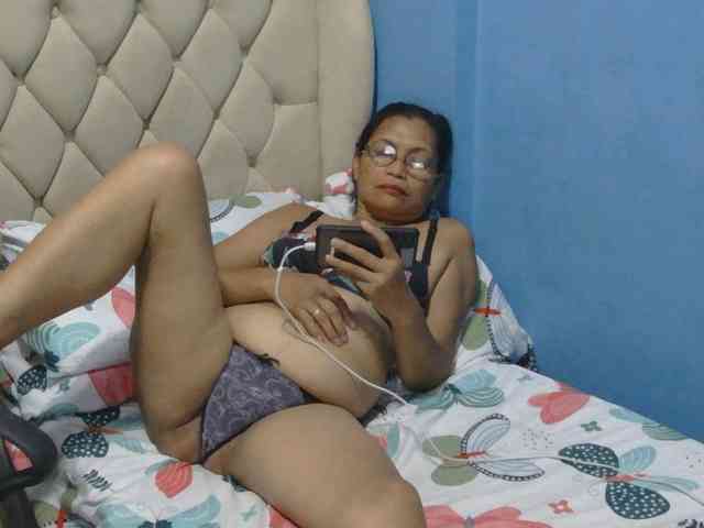 hOtGranny4u webcam