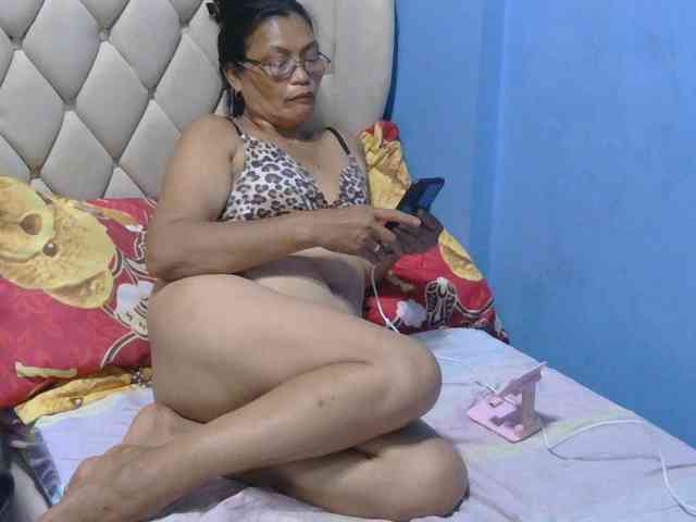 hOtGranny4u