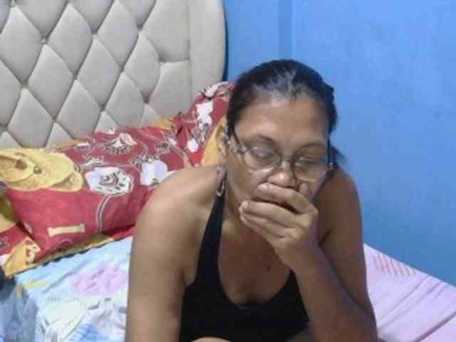 hOtGranny4u webcam