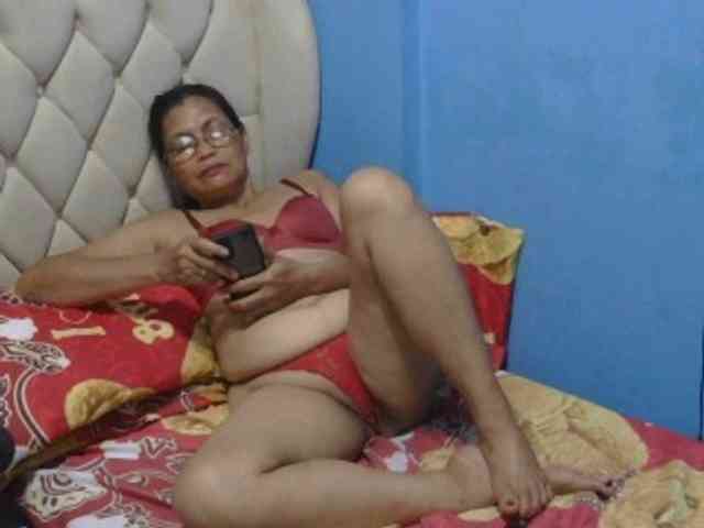 hOtGranny4u