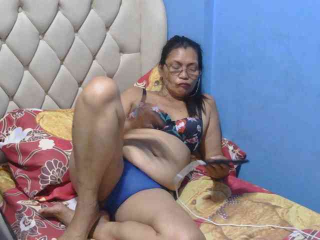 hOtGranny4u webcam