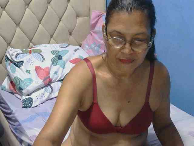 hOtGranny4u webcam