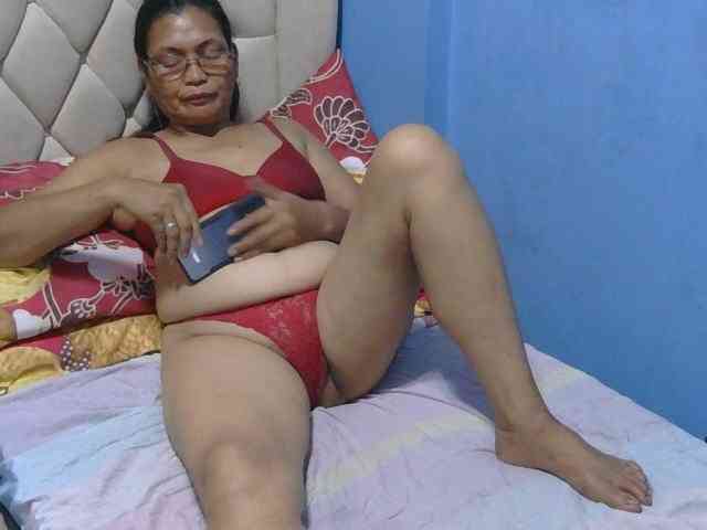 hOtGranny4u