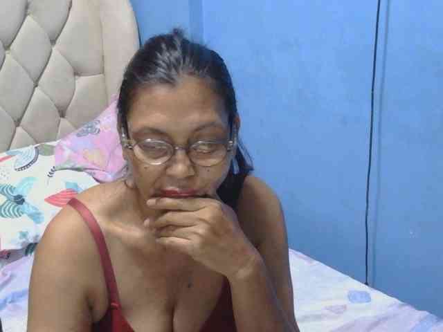 hOtGranny4u webcam