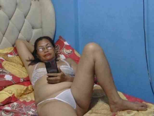 hOtGranny4u