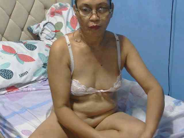 hOtGranny4u webcam