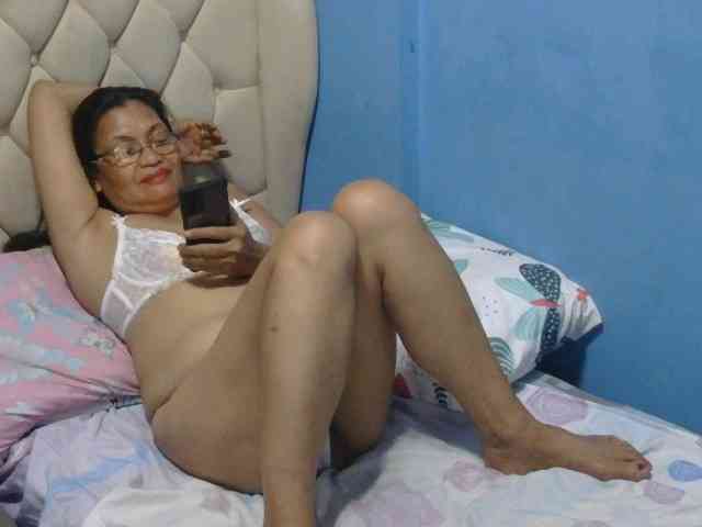 hOtGranny4u webcam