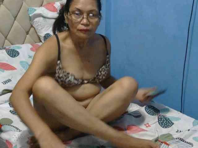 hOtGranny4u webcam