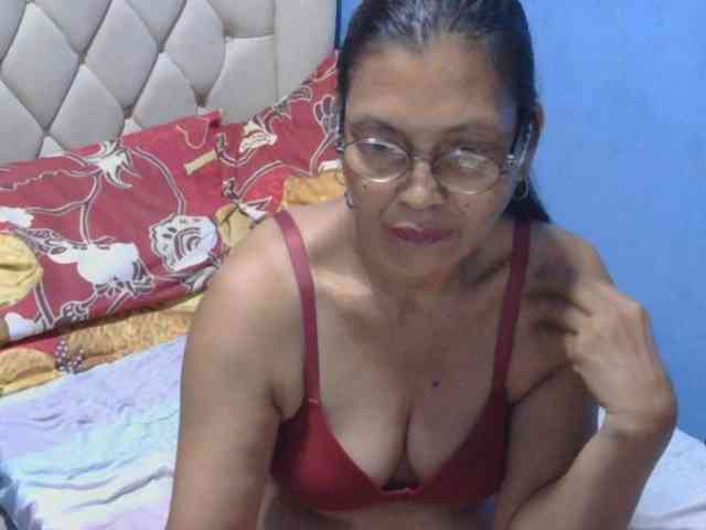 hOtGranny4u