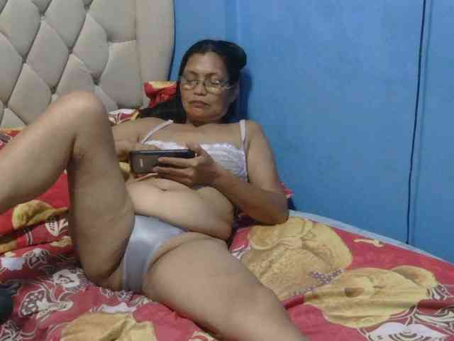 hOtGranny4u webcam