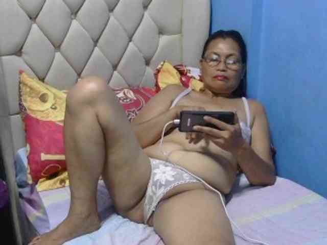 hOtGranny4u