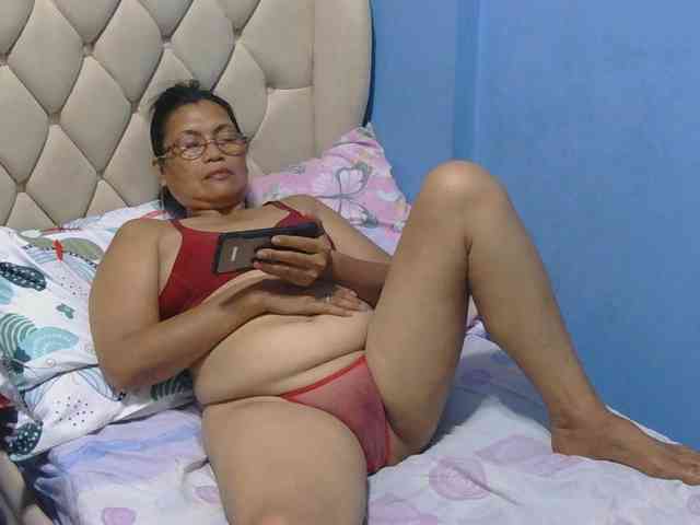 hOtGranny4u webcam