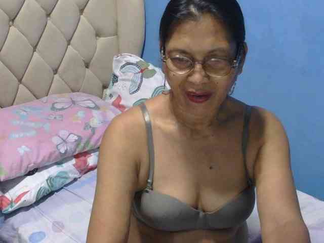 hOtGranny4u webcam