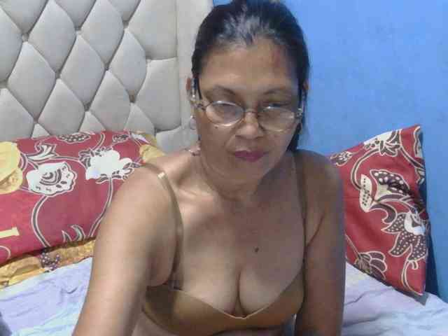 hOtGranny4u webcam
