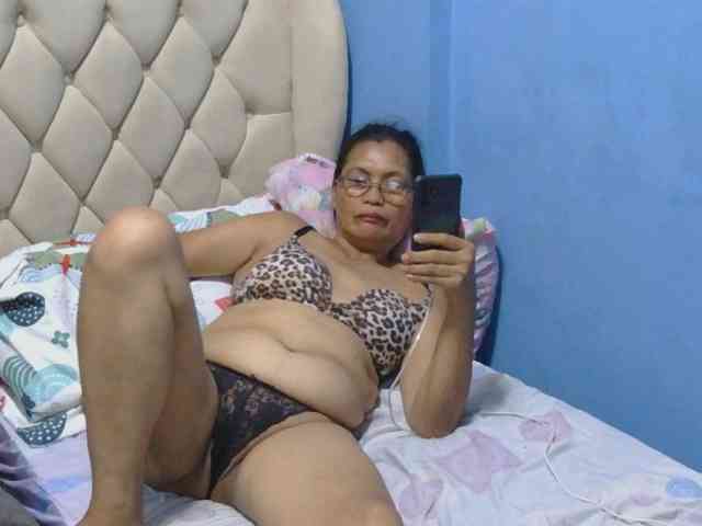 hOtGranny4u webcam