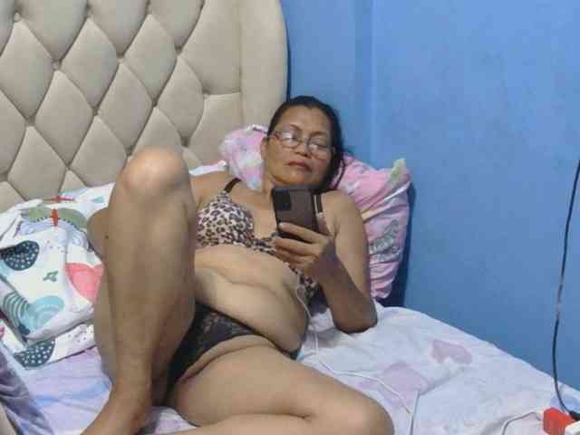 hOtGranny4u webcam
