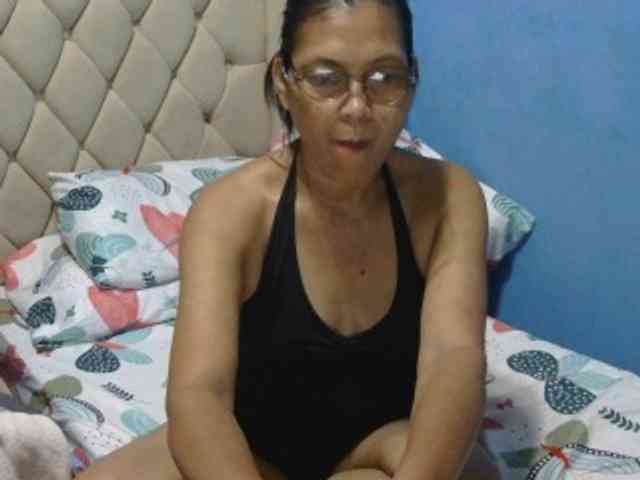 hOtGranny4u webcam