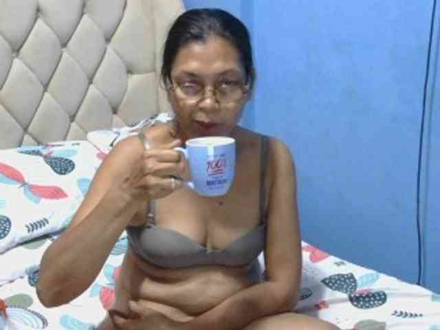 hOtGranny4u hOtGranny4u
