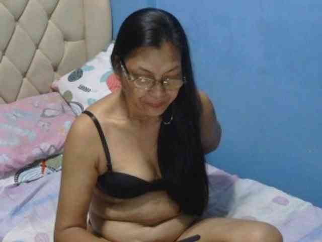 hOtGranny4u webcam