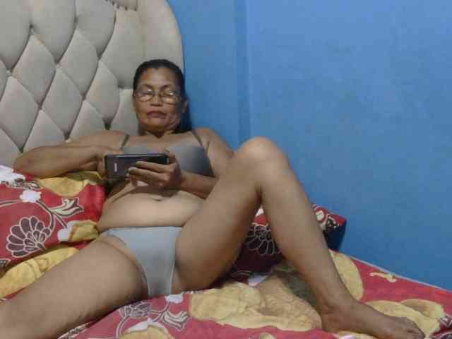 hOtGranny4u