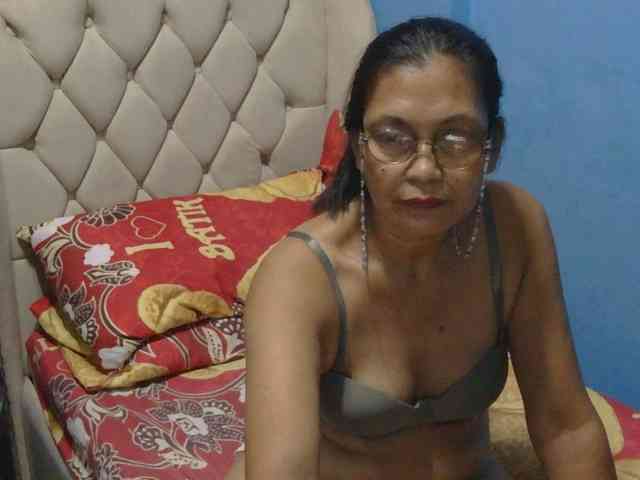hOtGranny4u webcam