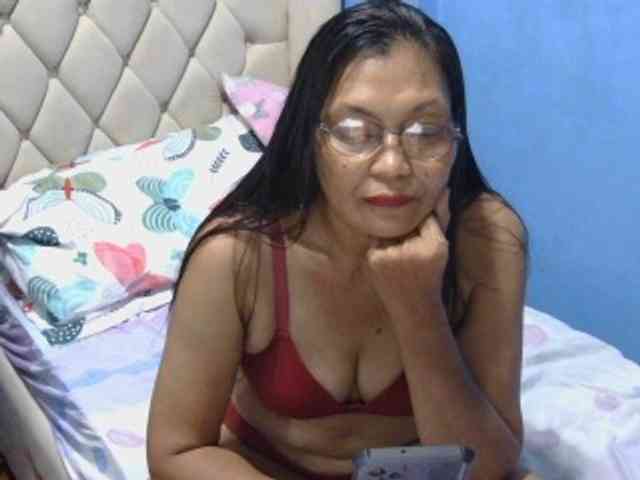 hOtGranny4u