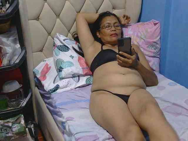 hOtGranny4u