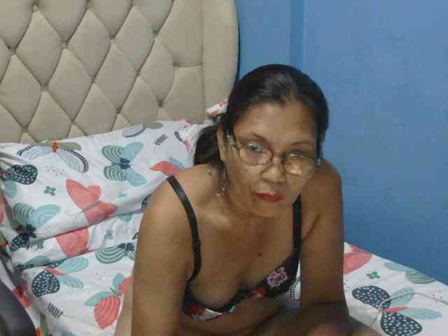 hOtGranny4u webcam