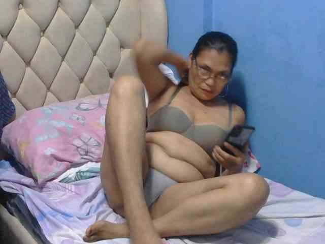 hOtGranny4u