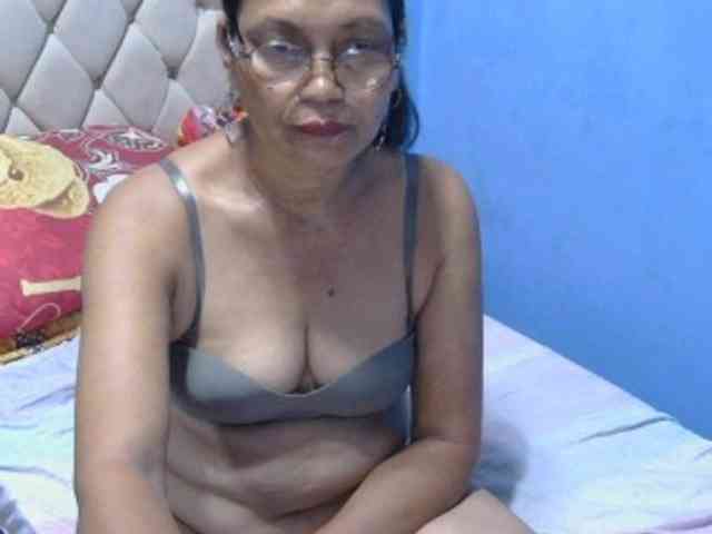 hOtGranny4u