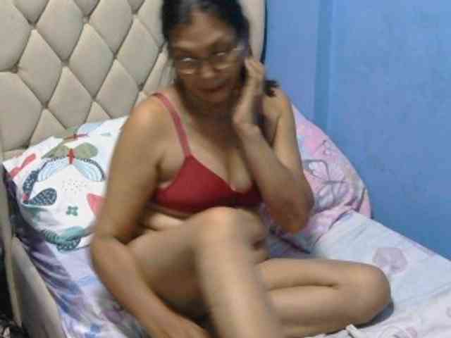hOtGranny4u webcam