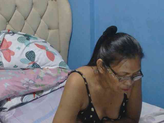 hOtGranny4u webcam