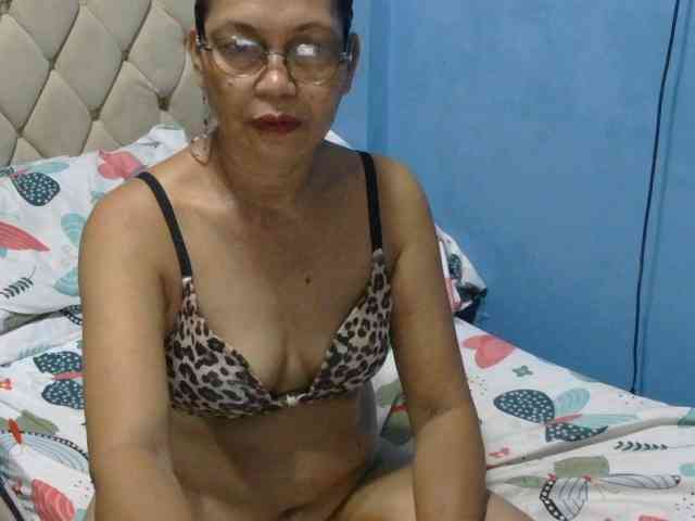 hOtGranny4u webcam