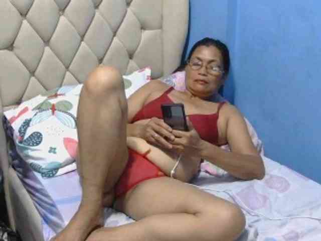 hOtGranny4u hOtGranny4u
