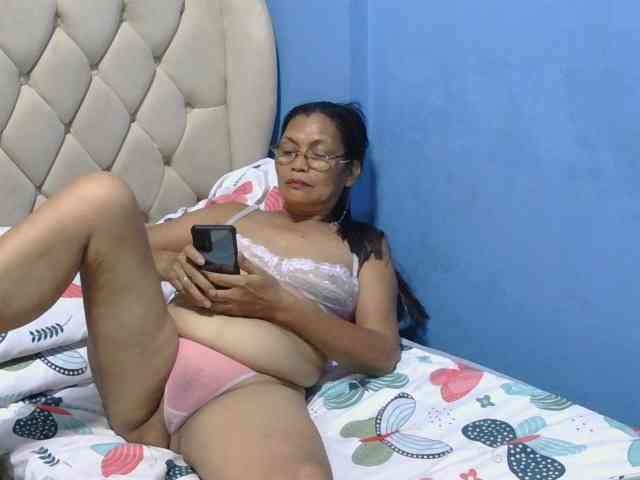 hOtGranny4u
