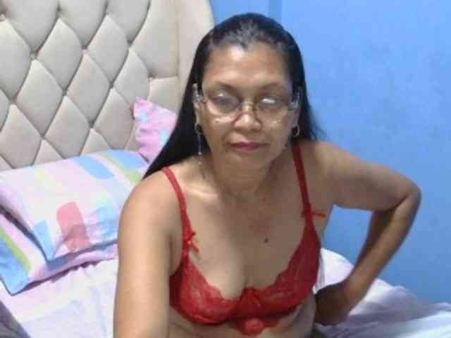 hOtGranny4u webcam