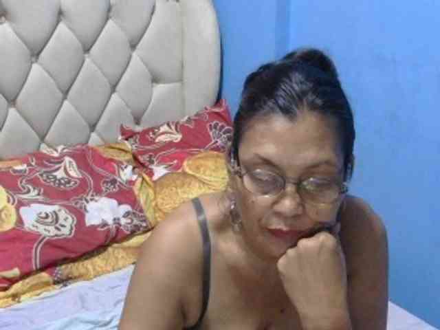 hOtGranny4u webcam