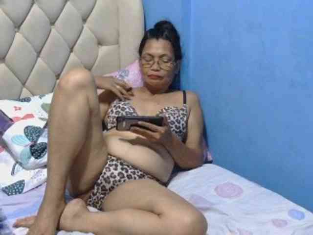 hOtGranny4u webcam