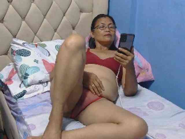 hOtGranny4u webcam