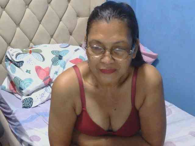 hOtGranny4u webcam