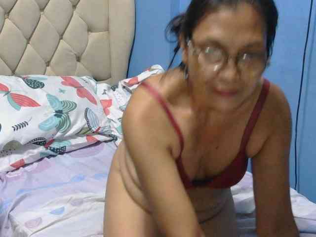 hOtGranny4u webcam