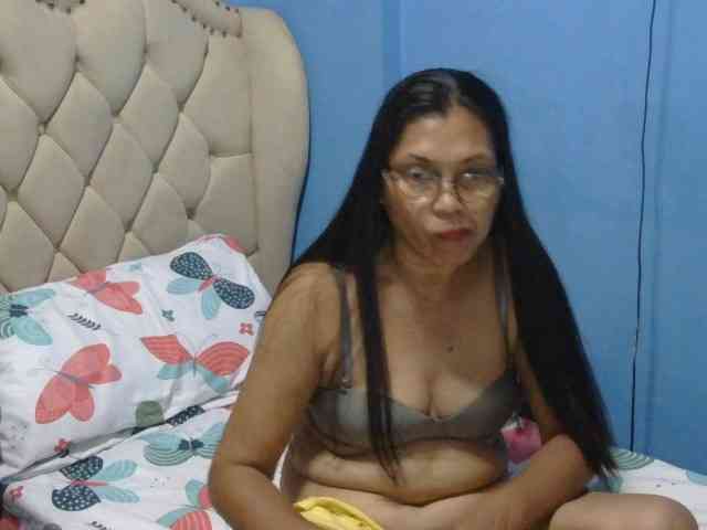 hOtGranny4u hOtGranny4u