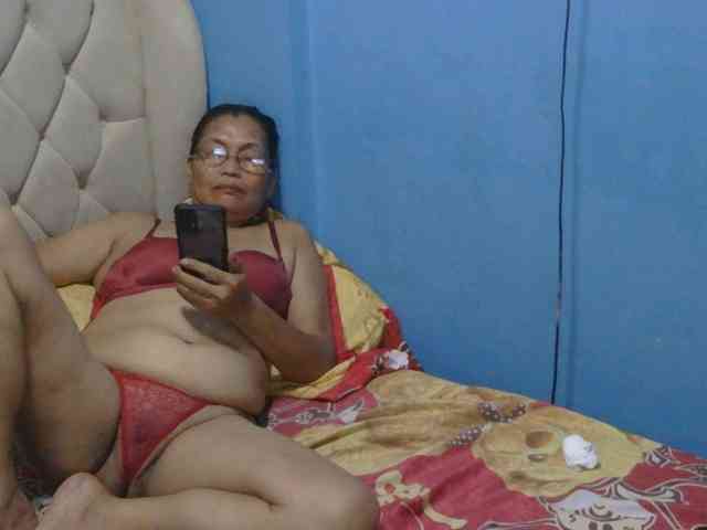 hOtGranny4u