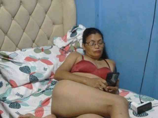 hOtGranny4u